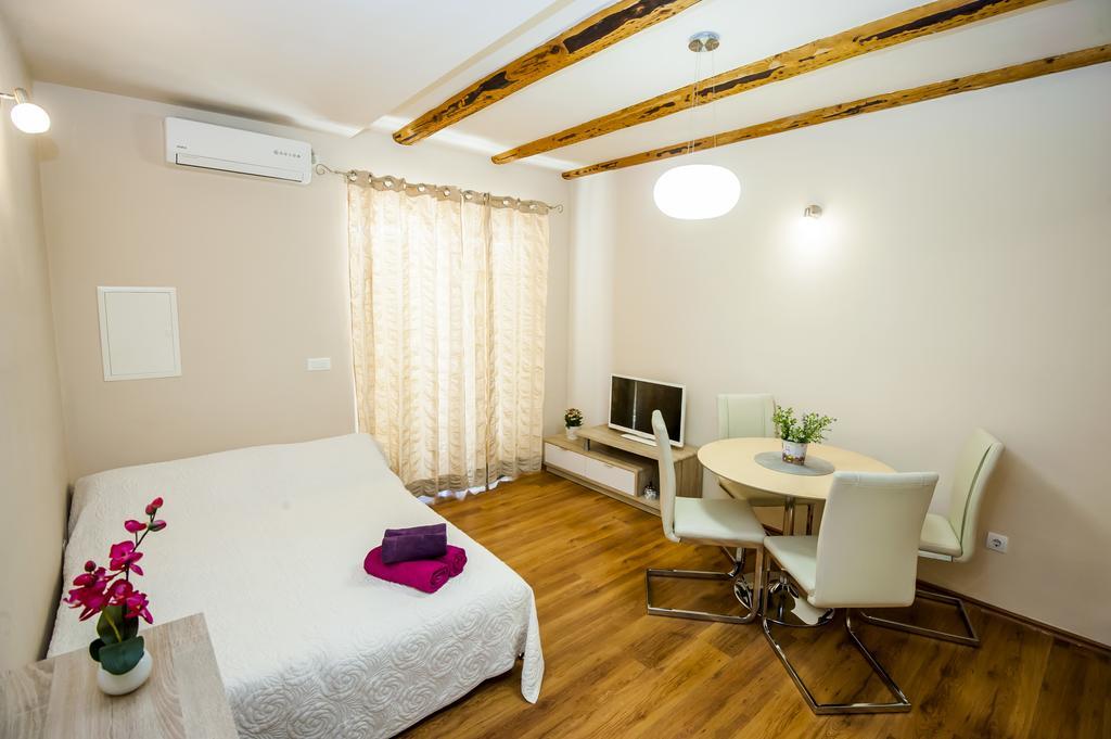 Sebenicum Apartments シベニク エクステリア 写真