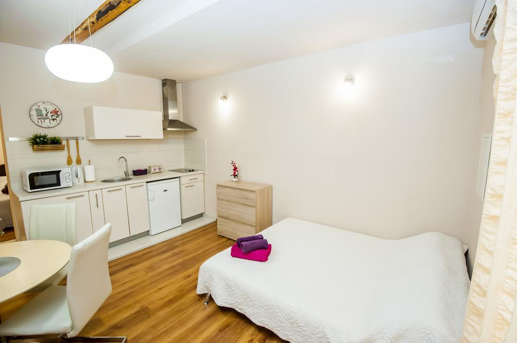 Sebenicum Apartments シベニク エクステリア 写真