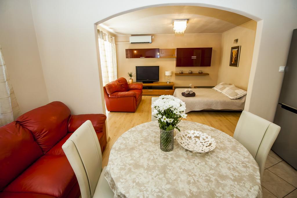 Sebenicum Apartments シベニク エクステリア 写真